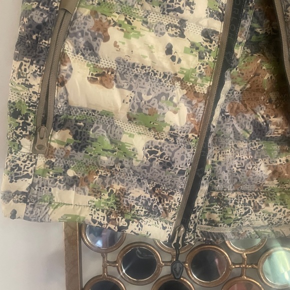 Forloh Women’s Thermoneutral Down Vest size M - Picture 10 of 15